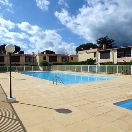 3 Pieces Avec Piscine Et Tennis, A 500m De La Plage, Climatise, Parking Prive - Fr-1-776-101 Apartment
